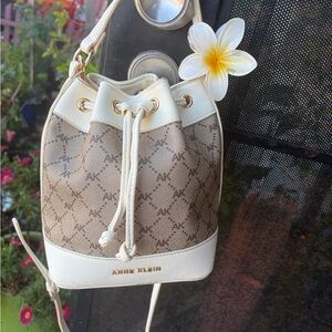 ANNE KLEIN AK Monogram Blue Small Bucket Top Handle Crossbody w/ Card Holder